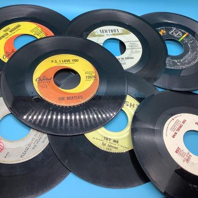 18 -Vintage Vinyl/records 45 - P.S. I Love You- The Beatles, The Rascals, Tommy Jones & The Shondells, Col. John H Glenns'