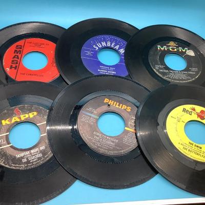 10 vinyl records 45 The Caravelles, The 4 Seasons, The Butterflys, The McCoys, Aaron Neville