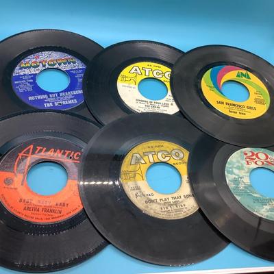 14 vinyl records 45 Baby, Baby, Baby Aretha Franklin, The Cream, The Supremes, Brenda Lee