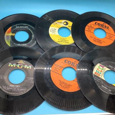 14 vinyl records 45 Baby, Baby, Baby Aretha Franklin, The Cream, The Supremes, Brenda Lee