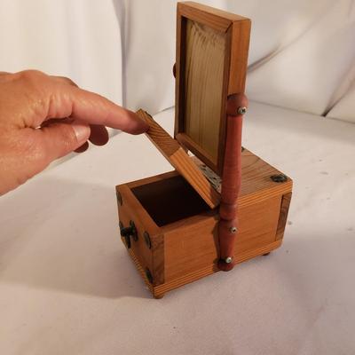 Vintage Children's Furniture and Toys (UO-KD)