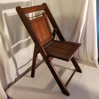 Vintage Children's Furniture and Toys (UO-KD)