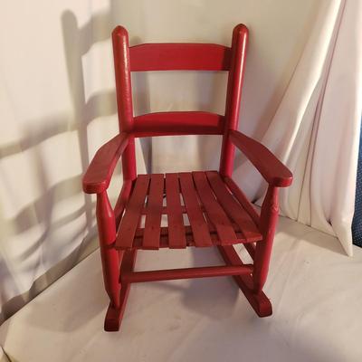 Vintage Children's Furniture and Toys (UO-KD)