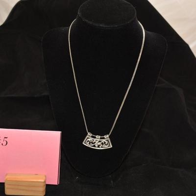 925 Sterling Herringbone Chain w/ 925 Pendant 18" 15.1g