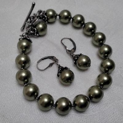 Olive Green "Pearl" Beads 7" Bracelet and Earrings