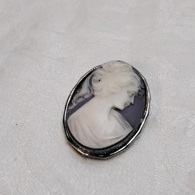 Cameo