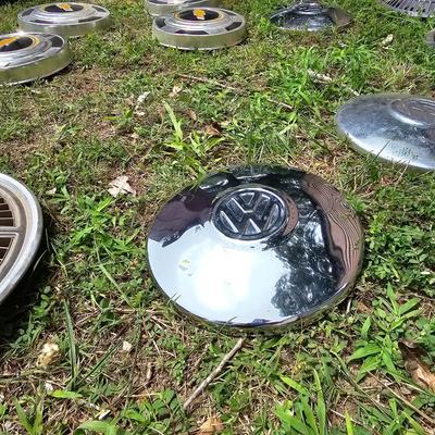 4 Wheel Rims & Miscellaneous Hub Caps  (OB3-JS)