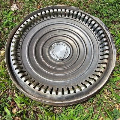 4 Wheel Rims & Miscellaneous Hub Caps  (OB3-JS)