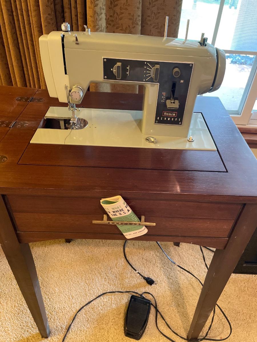 Sears Kenmore sewing machine | EstateSales.org