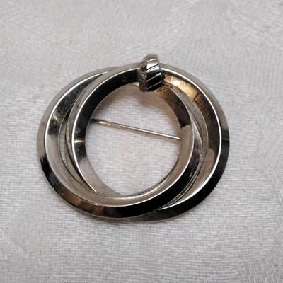 Geovanni Brooch