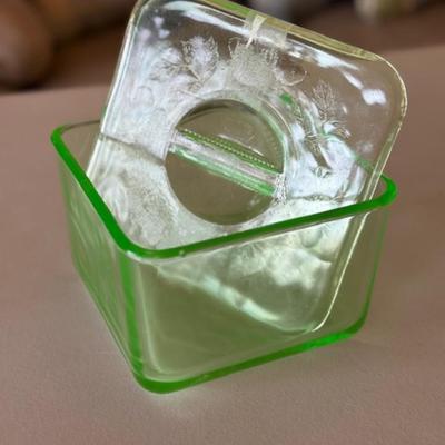 Vintage Uranium Green Square Lidded Leftovers Bowl