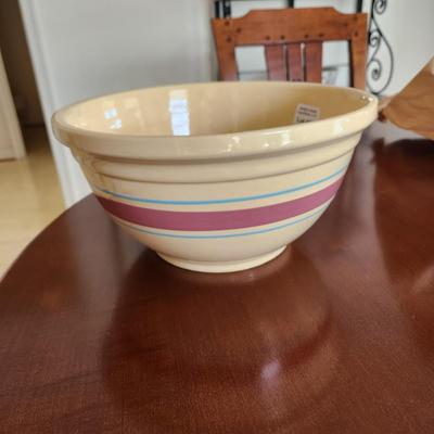 McCoy #12 Oven Ware Large Mixing Bowl No cracks solid