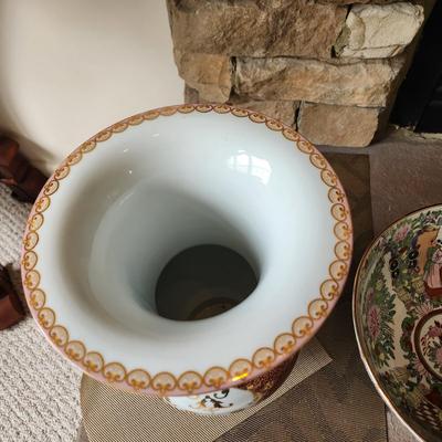 2 Decorative Asian Vase and Bowl