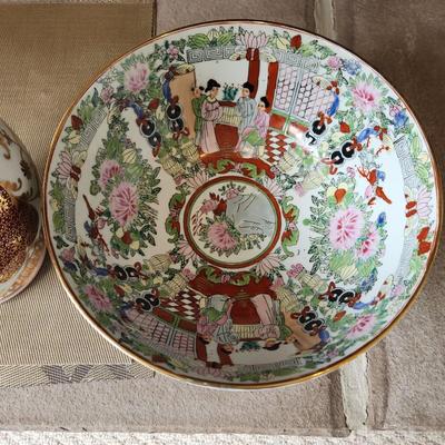 2 Decorative Asian Vase and Bowl