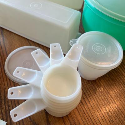 Various Taperware Pieces