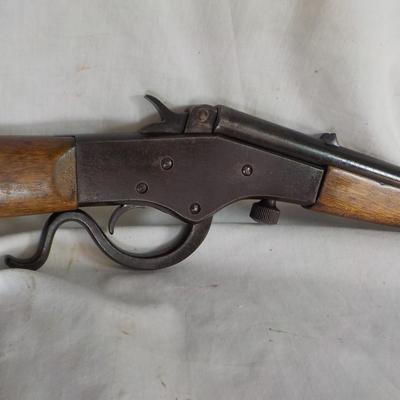 1890 Stevens "Boys rifle" called the Crack Shot. / et. $125 to $ 200..