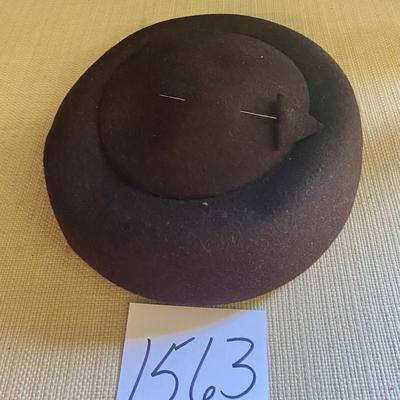 Vintage Ladyâ€™s Hat and Pin