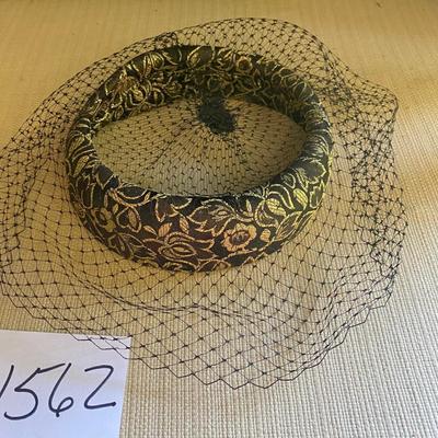 Vintage Halo Hat w/netting