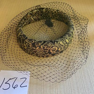 Vintage Halo Hat w/netting