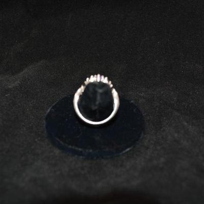925 Sterling Ring with Amethyst Settings Sz 8 6.2g