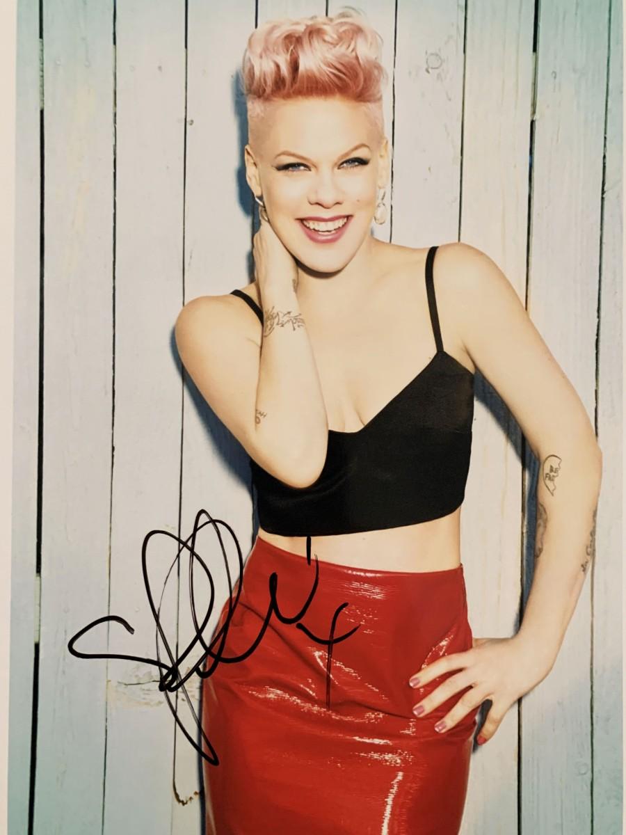 PINK SINGER signed autographed photo COA Hologram main image 0