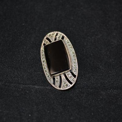 925 Sterling Onyx & Marcasite Pin 7.7g