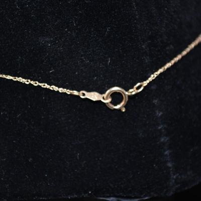 Delicate 10k Gold Chain 18" 0.5g