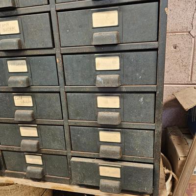 Metal 27 Drawer Storage Cabinet (WS-JS)