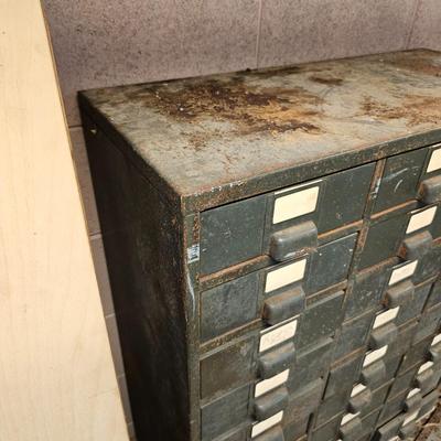 Metal 27 Drawer Storage Cabinet (WS-JS)