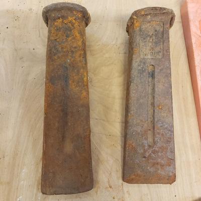 Locks, Splitting Wedges and Chains (WS- KD)