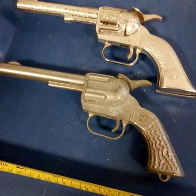 LOT 115 FOUR OLD TOY GUNS