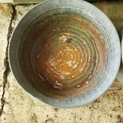 Two Galvanized Tubs and Mop Wringer (WS- KD)