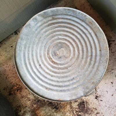 Two Galvanized Tubs and Mop Wringer (WS- KD)