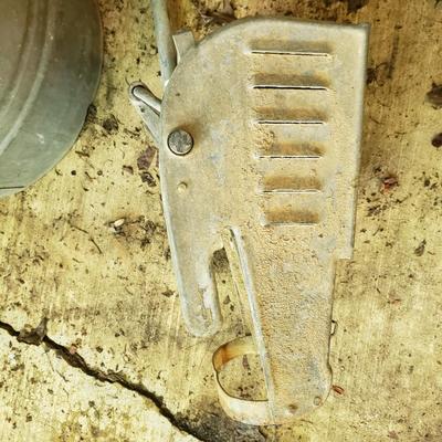 Two Galvanized Tubs and Mop Wringer (WS- KD)