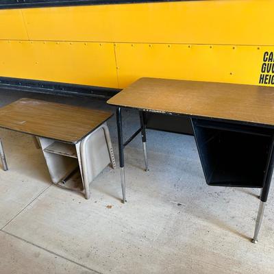 2 School Desk
