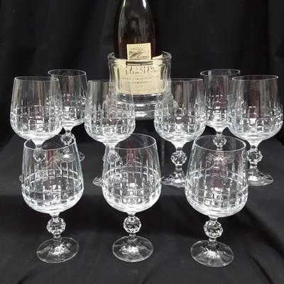 Bohemia Crystal Wine Glasses and Caddy