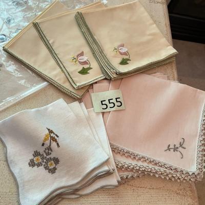 Misc Dining Linens #5