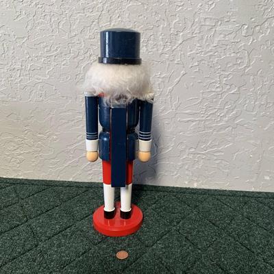 Patriotic Nut Cracker