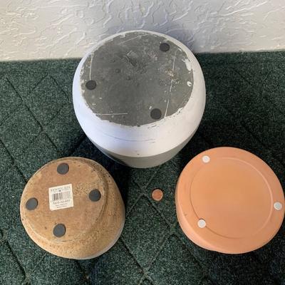 3 Planter Pots