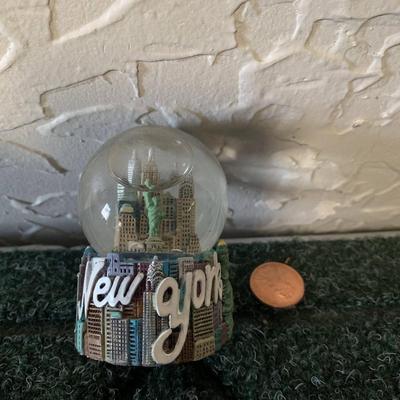 3 Piece Glass Art & Snow Globe