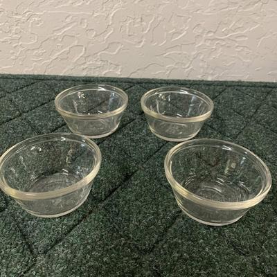 4 Mini Bowls