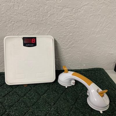 Digital Scale & Suction Cup Grab Bar