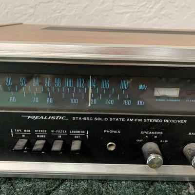 REALISTIC STA-65C SOLID STATE AM-FM STEREO RECEIVER WOOD CASE