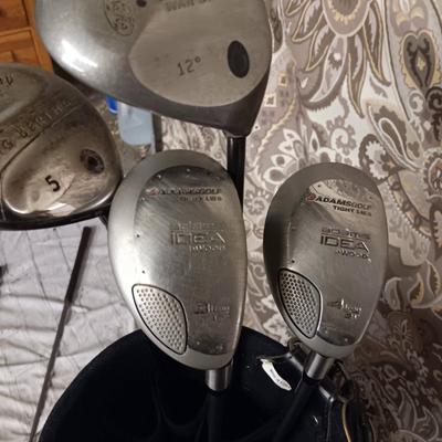 SportsTrek 180 Golf Bag with 8 Clubs