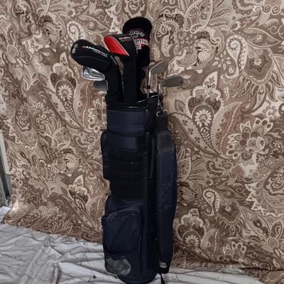 SportsTrek 180 Golf Bag with 8 Clubs