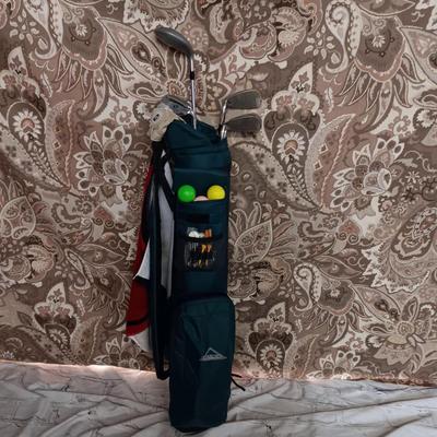 Datrek Golf Bag with 5 Clubs