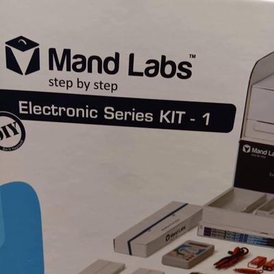 Mand Labs Kit-1, Mac Macintosh 11ci Processor, Notebook, & CDs