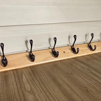 Wall mount 6 hooks