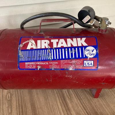 Air tank