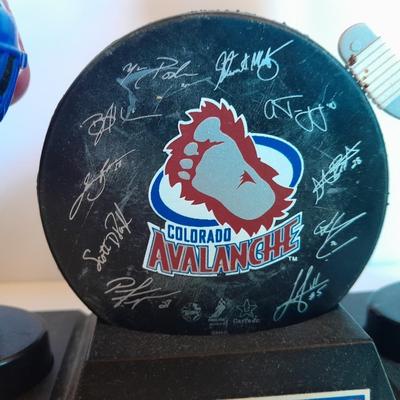 Colorado Avalanche 2002 Collector's series Bobble heads and Signed Hockey puck with stand GO AV'S!